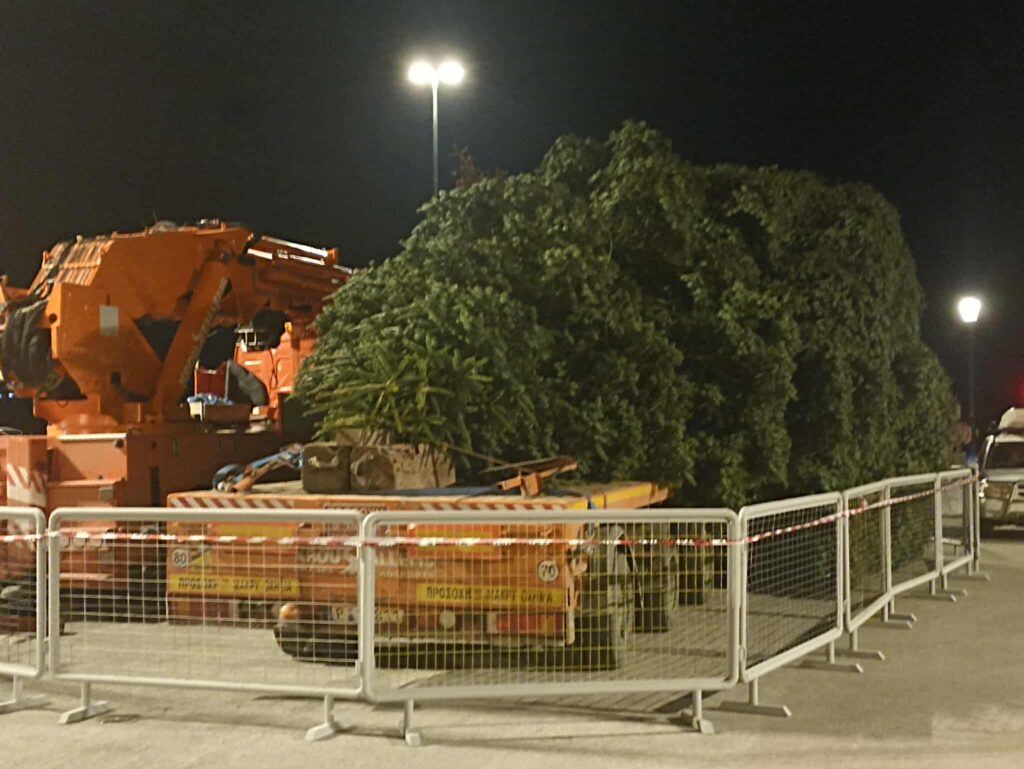 θεσσαλονίκη-έφτασε-το-χριστουγεννιά-1403021
