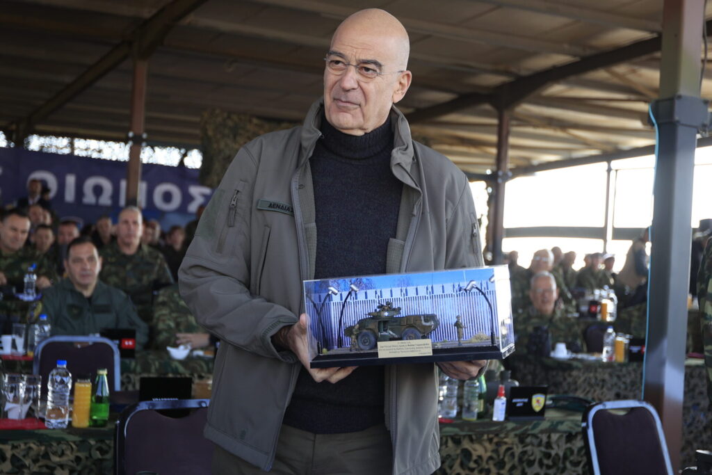 η-επικίνδυνη-μετατόπιση-της-ευρώπης-κ-1402881