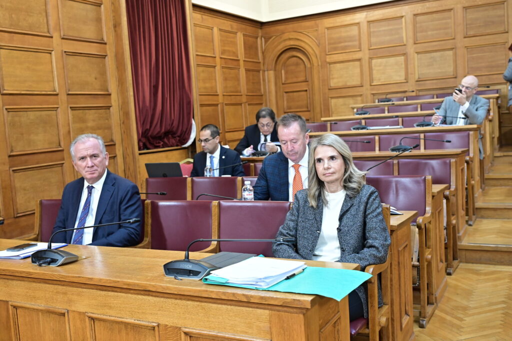 οπεκεπε-εκρηκτικό-το-κλίμα-στη-εξετασ-1405731