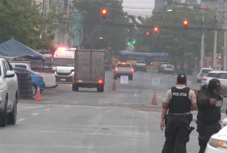 ισημερινός-κρέμασαν-και-στραγγάλισα-1398843