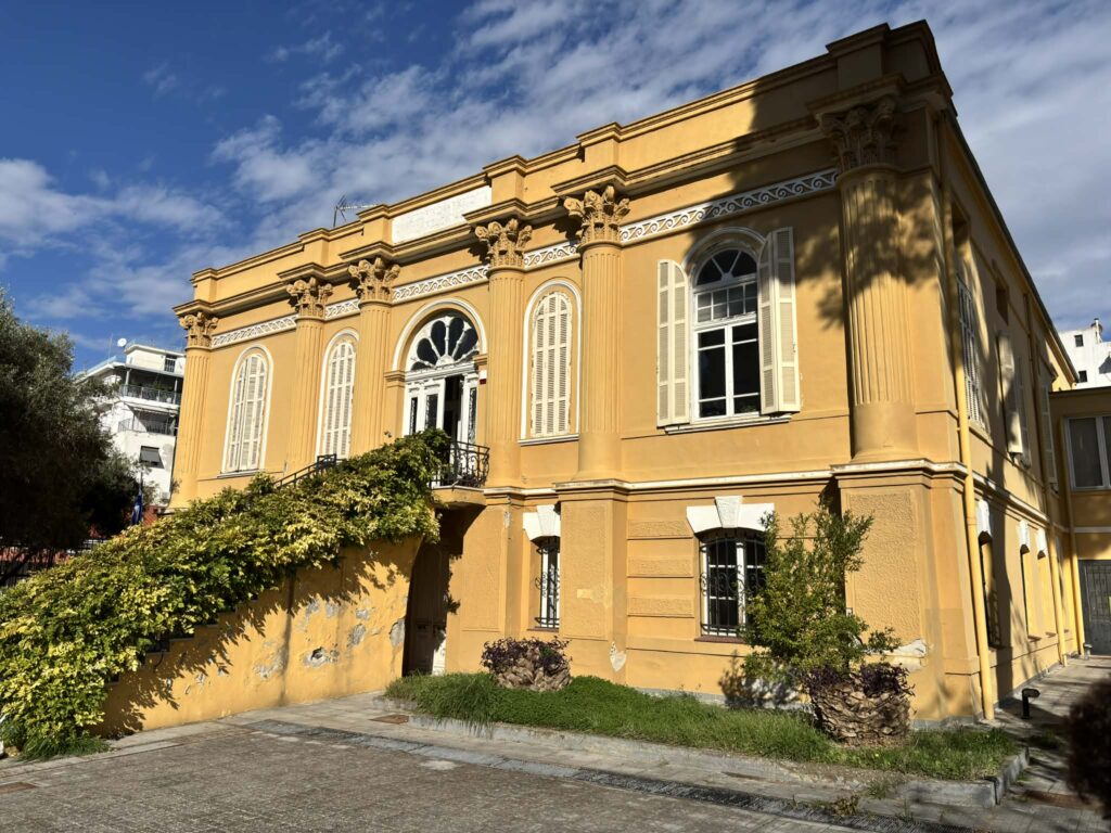 από-πρώην-ρωσικό-νοσοκομείο-σε-μαιευτ-1404426