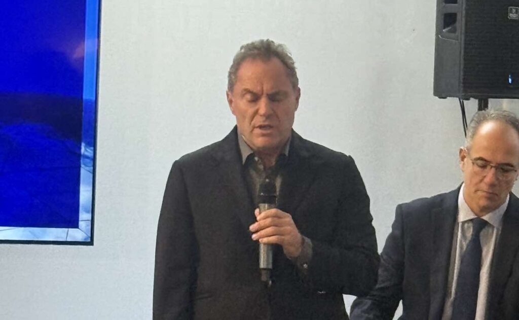 η-aegean-σηκώνει-10-αεροσκάφη-και-δημιουργεί-1399112