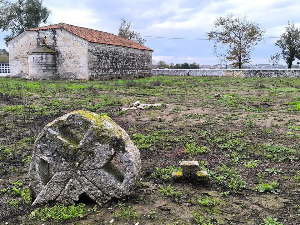 ταφές-ορθοδόξων-στο-μεσαιωνικό-νεκρο-1404771