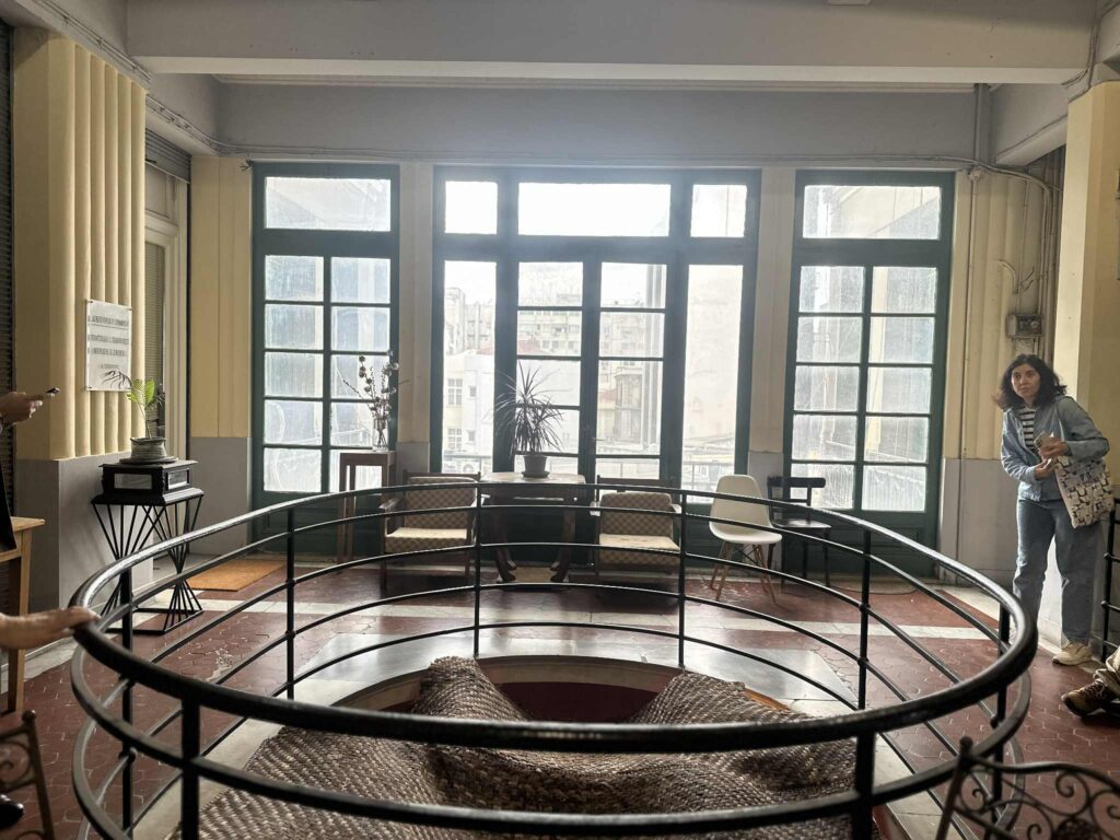 μπήκαμε-στο-πρώτο-mall-της-παλιάς-θεσσαλο-1404277