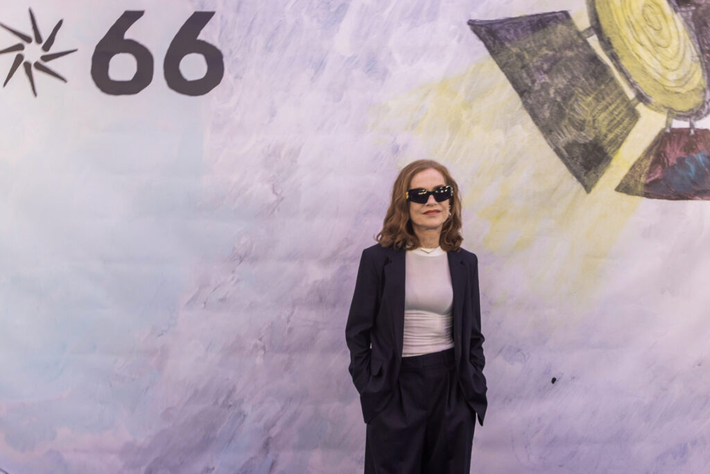 ιζαμπέλ-ιπέρ-ποτέ-δεν-είναι-αρκετές-ο-1396454