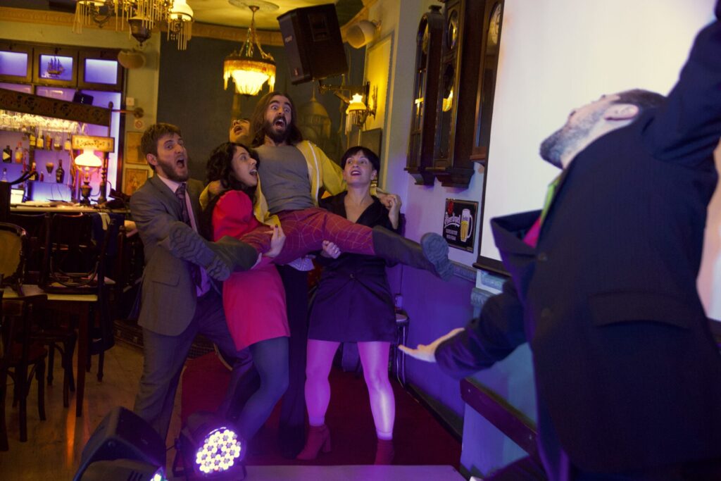 ιππής-meta-ένας-διαφορετικός-αριστοφά-1399248