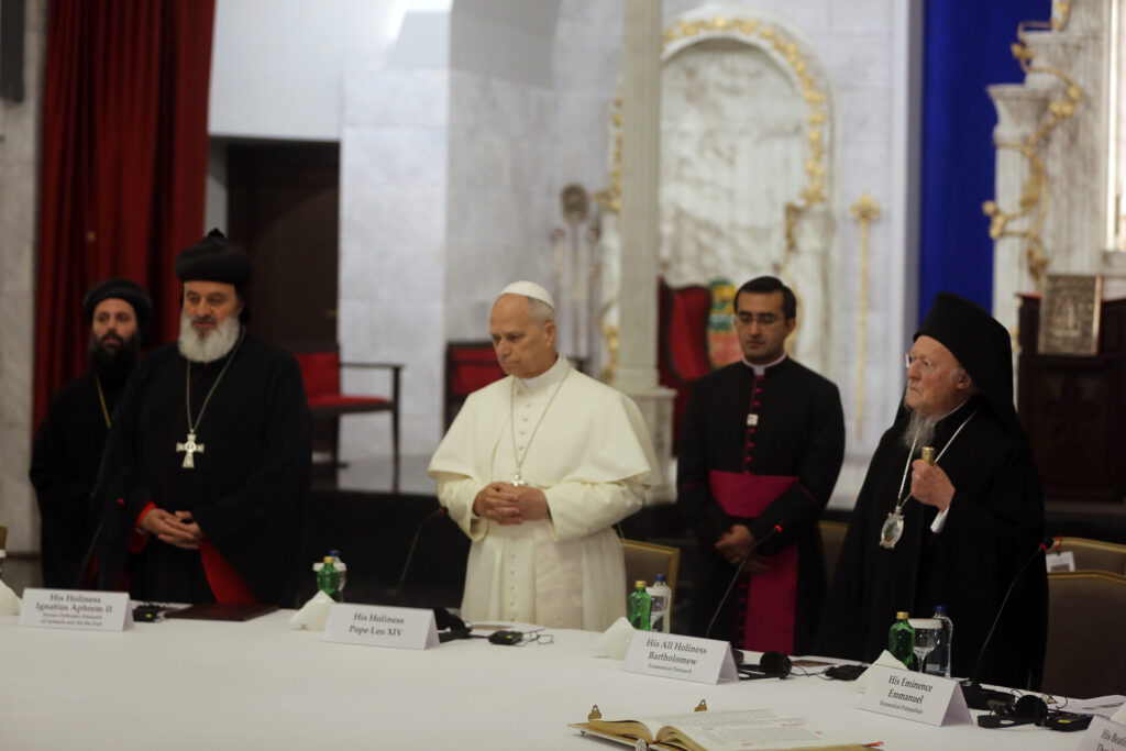 ιστορική-συνάντηση-βαρθολομαίου-με-π-1406375