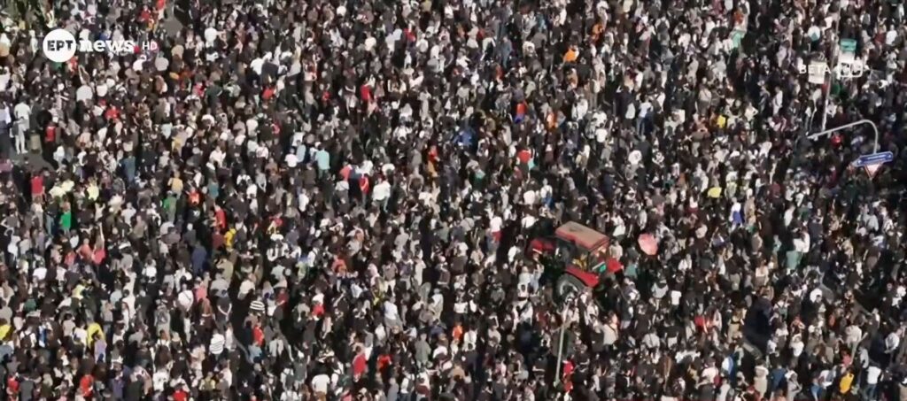 όλη-η-σερβία-στους-δρόμους-ένα-χρόνο-με-1395636