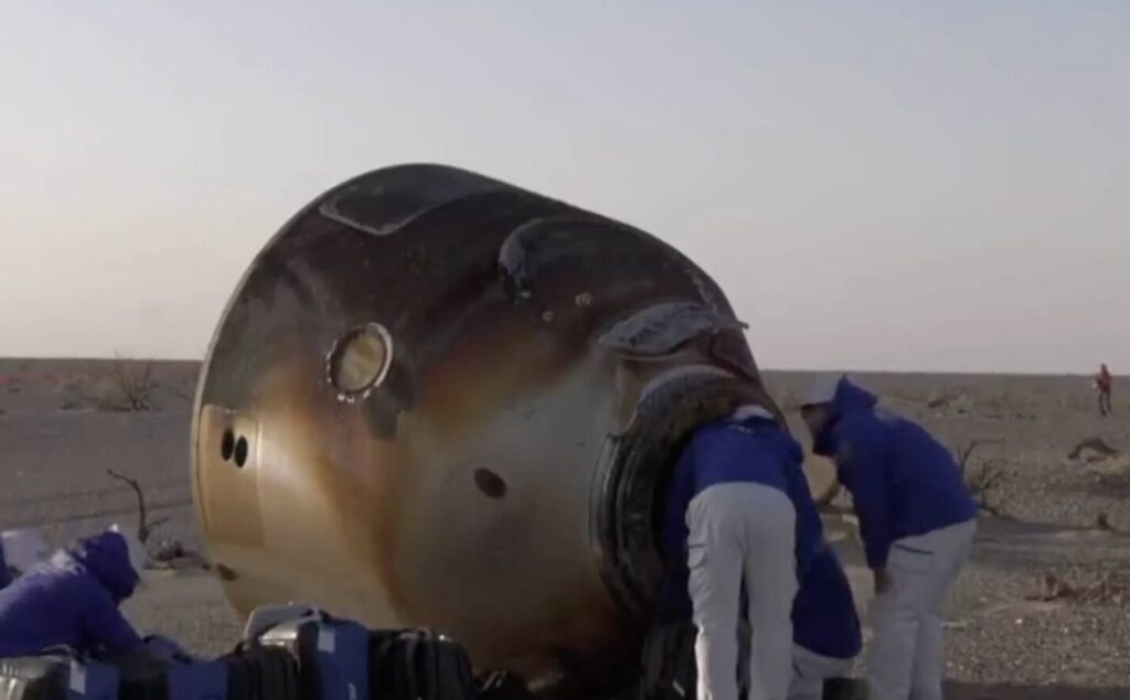 επέστρεψαν-στη-γη-οι-τρεις-κινέζοι-αστ-1400505