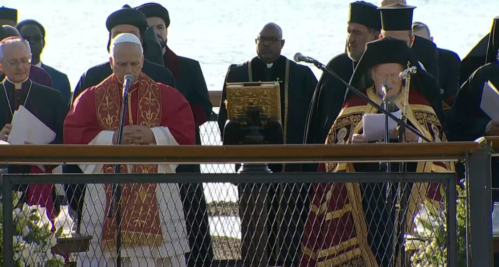 ενωμένοι-είμαστε-εδώ-το-μήνυμα-βαρ-1406106