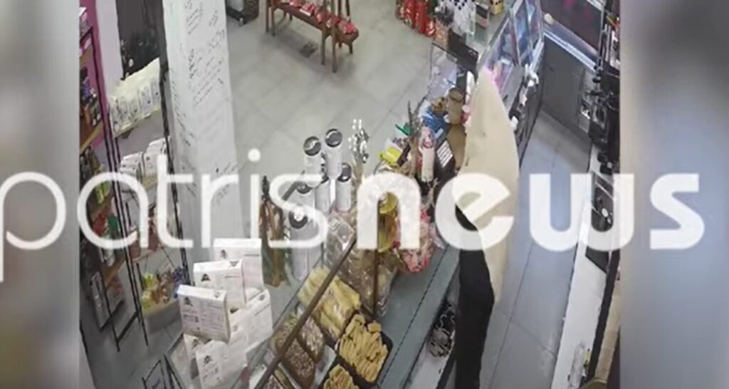 βίντεο-πήγε-να-ληστέψει-καφέ-με-πετσέ-1401938