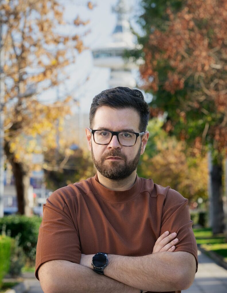 χάρης-θώμος-άν-κάτι-με-κρατάει-αισιόδ-1405656