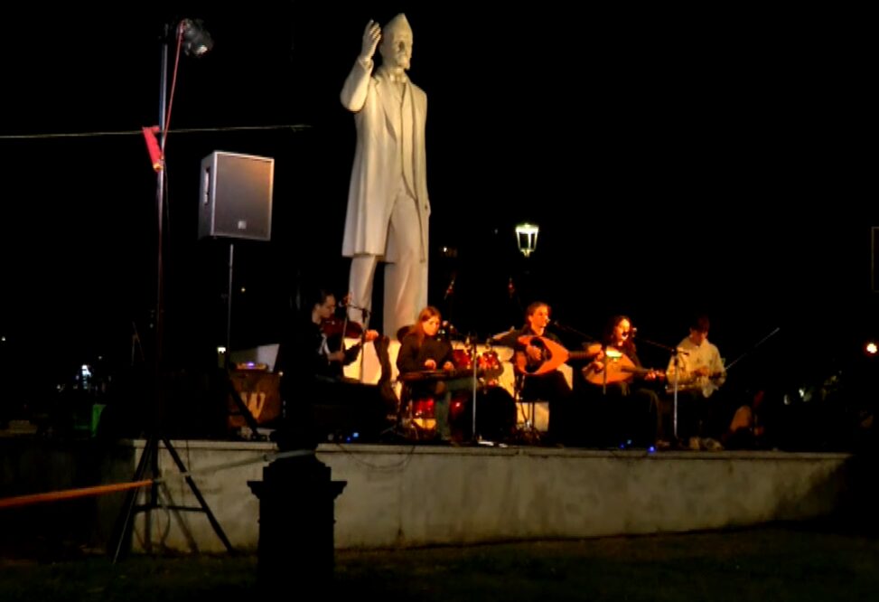 θεσσαλονίκη-μαθητές-και-εκπαιδευτικ-1396181