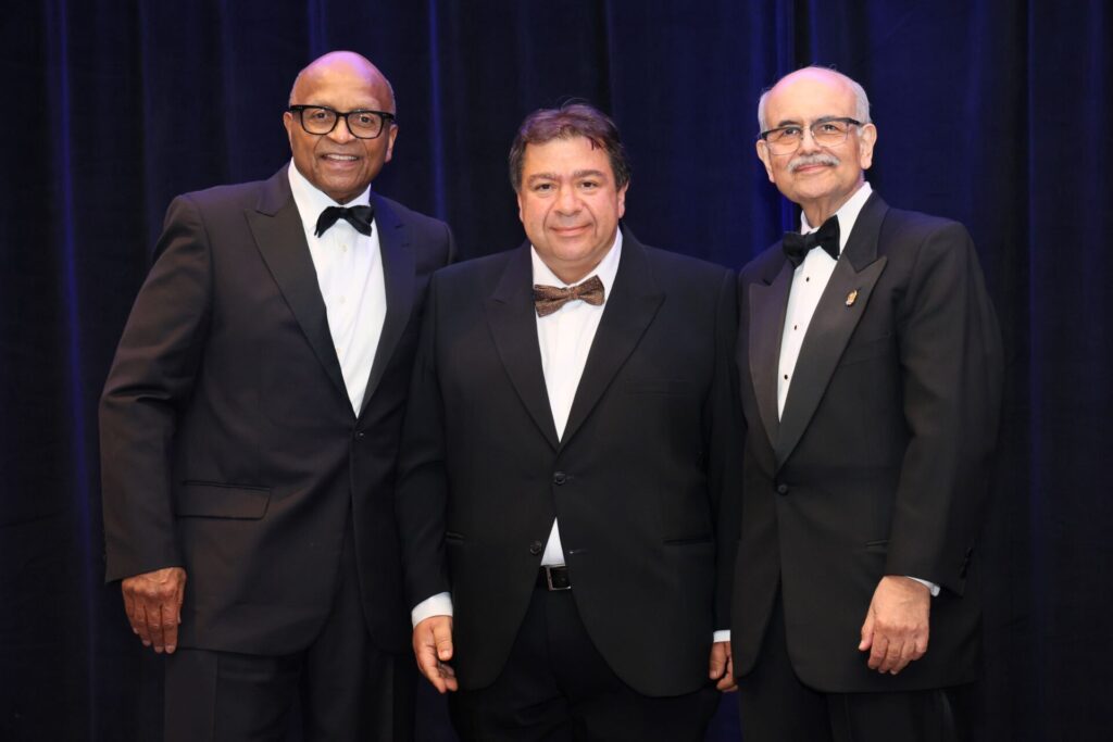 καθηγητής-του-απθ-συγκαταλέγεται-στο-1415834