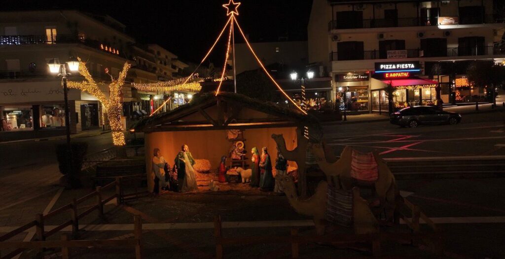 η-φάτνη-στα-μετέωρα-το-μαγευτικό-χριστ-1411769