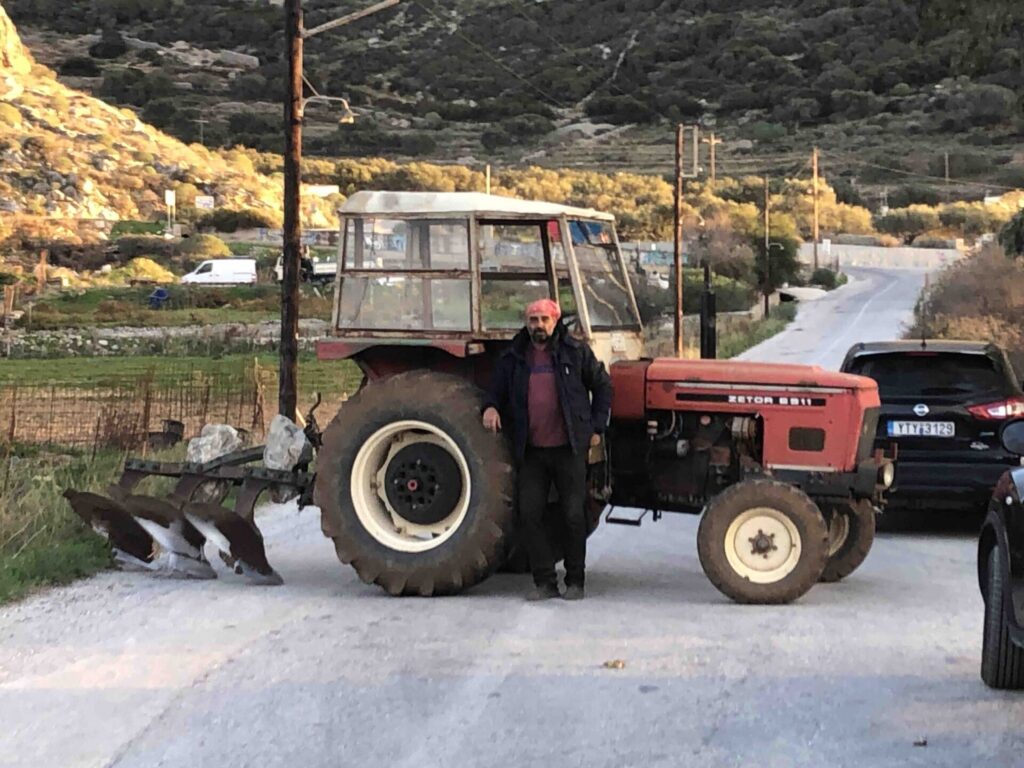 αμοργός-ο-μοναδικός-αγρότης-του-νησιο-1413854