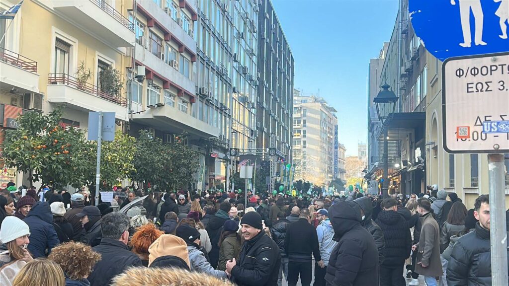 παραμονή-πρωτοχρονιάς-οι-θεσσαλονικ-1418957