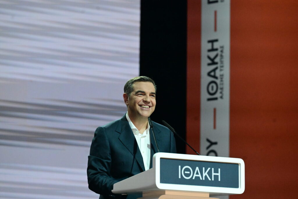 τσίπρας-με-τον-λαό-για-τη-νέα-μεταπολίτ-1408251