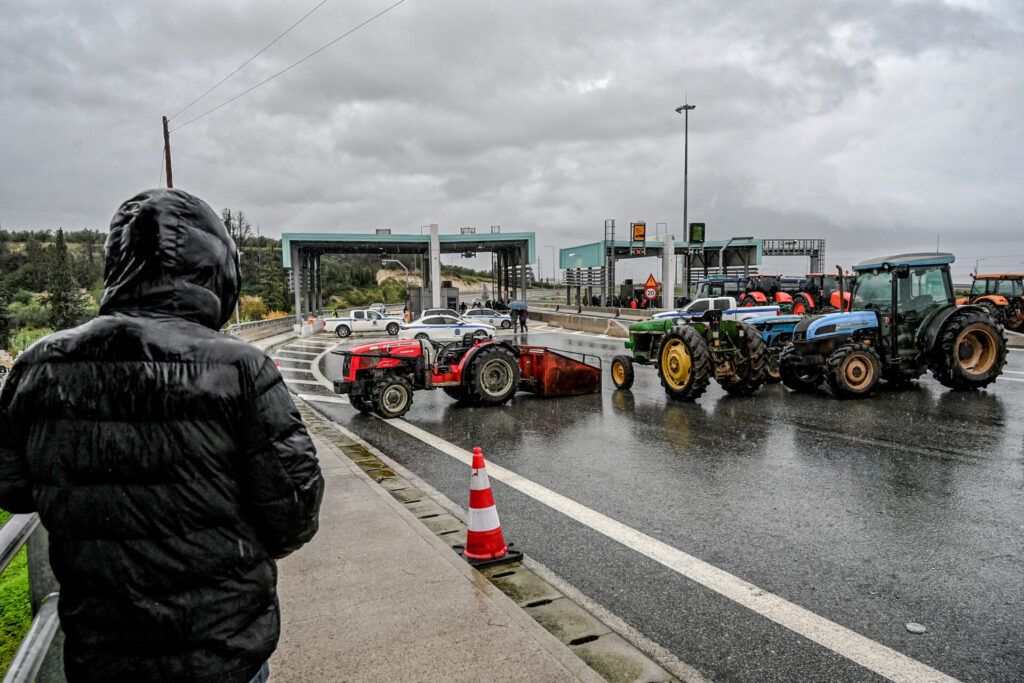 μπλόκα-κλιμακώνουν-τις-κινητοποιήσε-1409047
