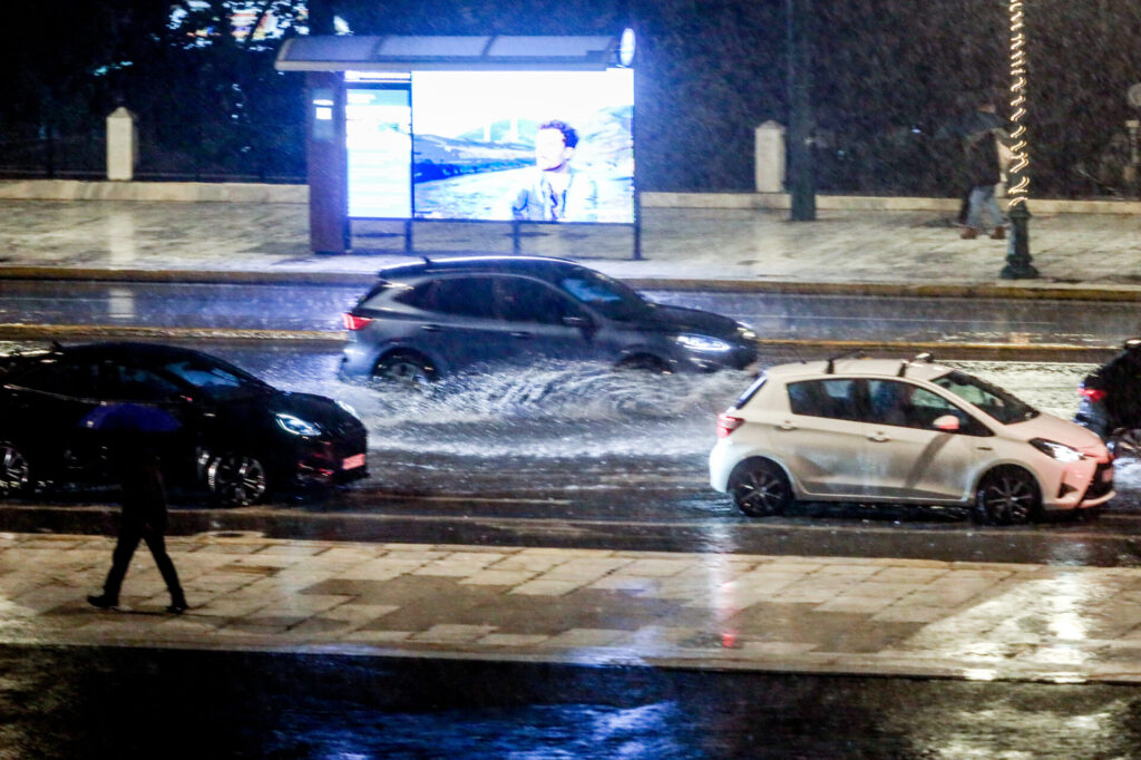 κακοκαιρία-byron-πολλά-τα-προβλήματα-σε-δι-1408862