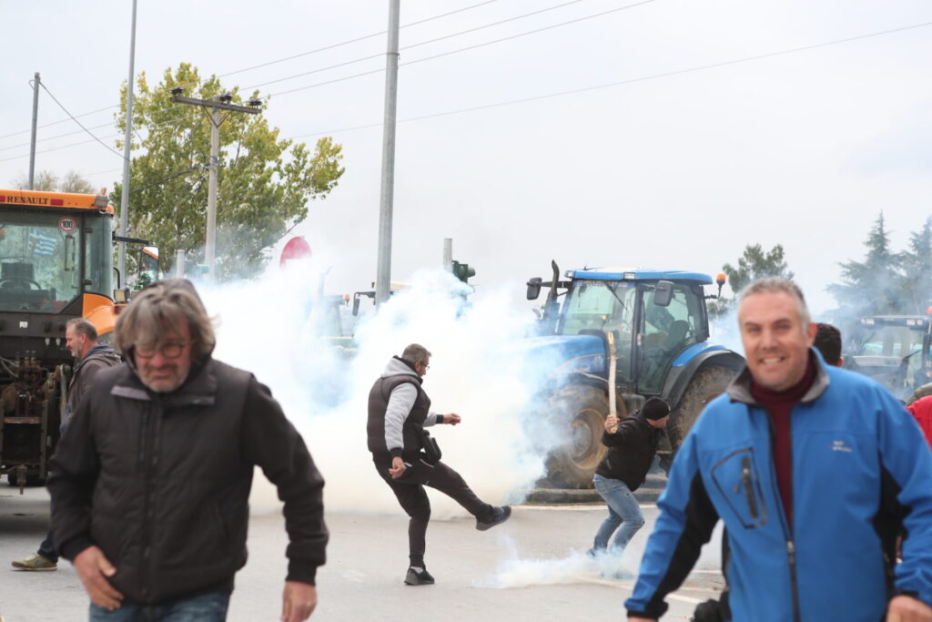 θεσσαλονίκη-ένταση-ανάμεσα-σε-αγρότε-1409176