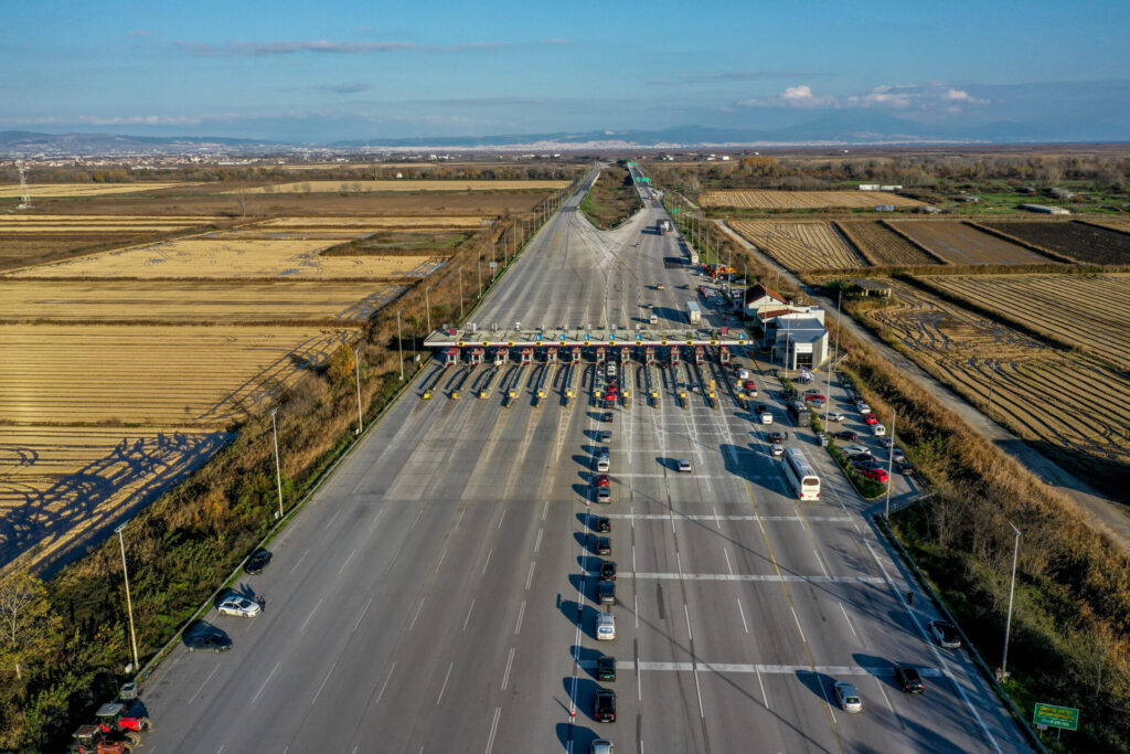 αγρότες-μπλόκα-κλείνουν-στις-1200-τα-μάλγ-1414292