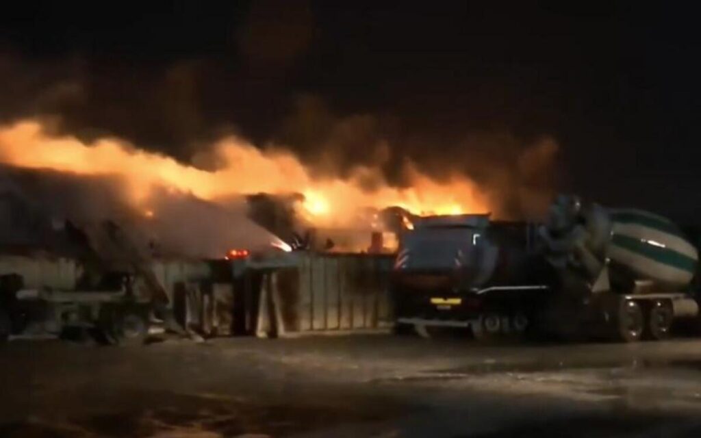 θεσσαλονίκη-βίντεο-φωτιά-σε-εταιρεία-1409044