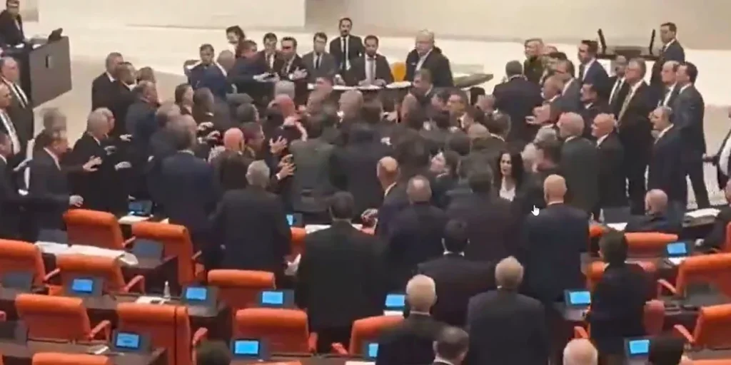 τουρκία-βίντεο-βουλευτές-πιάστηκαν-σ-1416294