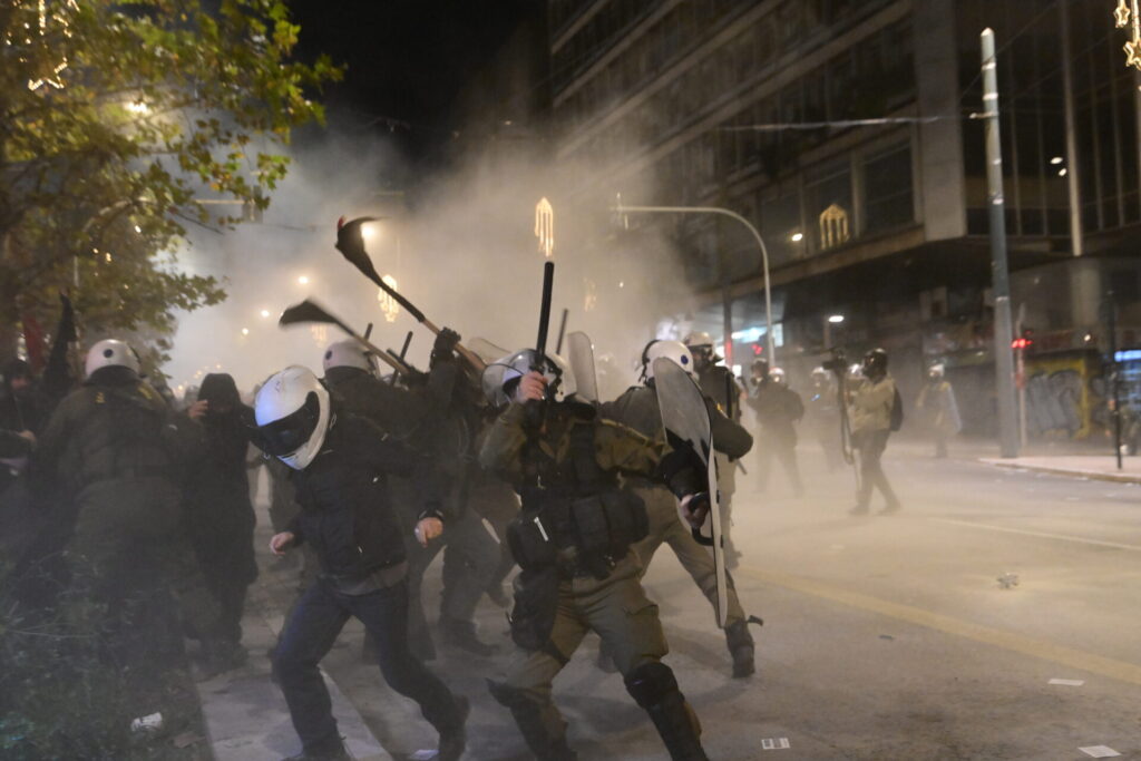 αθήνα-επεισόδια-στην-πορεία-για-την-επ-1409727