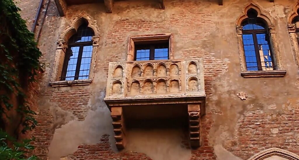 δε-φτάνει-ο-έρωτας-πρέπει-να-πληρώσεις-1412443