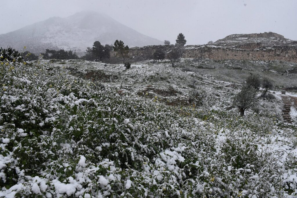 ισχυρό-κύμα-ψύχους-και-χιόνια-μικρής-δ-1422856