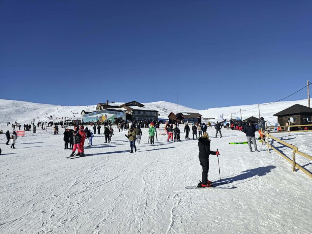 άνοιξαν-τα-χιονοδρομικά-κέντρα-της-βό-1423998