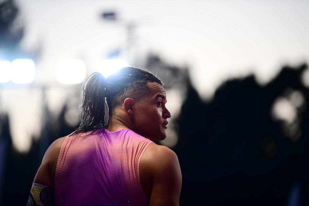 εμμανουήλ-καραλής-στην-parallaxi-ο-ρατσισμό-1420924