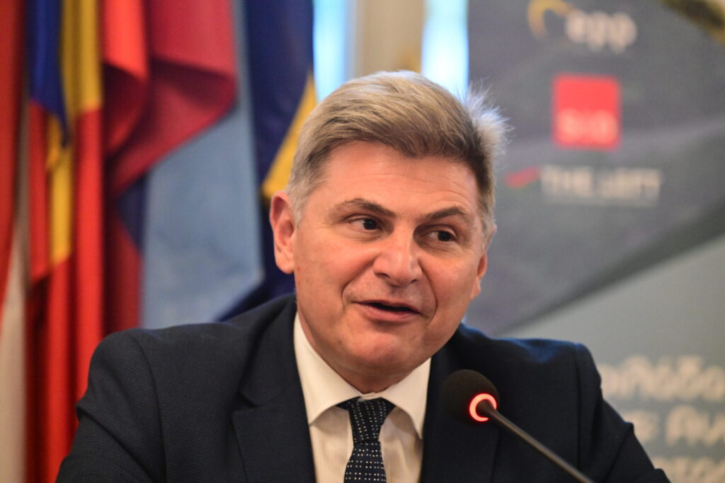 διεγράφη-από-τον-συριζα-ο-νικόλας-φαρα-1420887