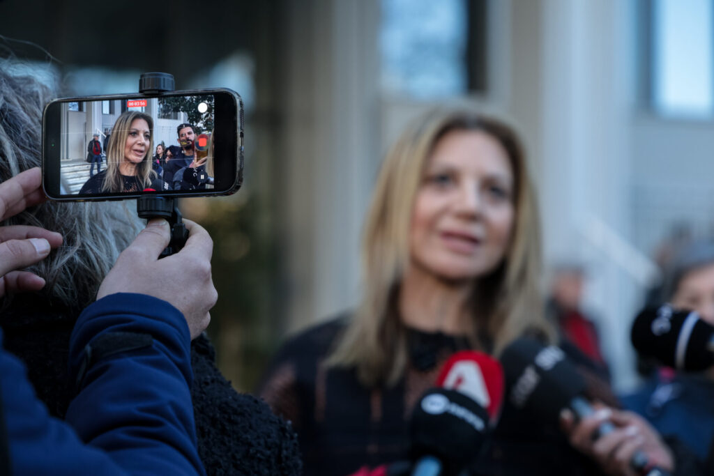 καρυστιανού-η-κυβέρνηση-με-σχεδόν-την-1422081