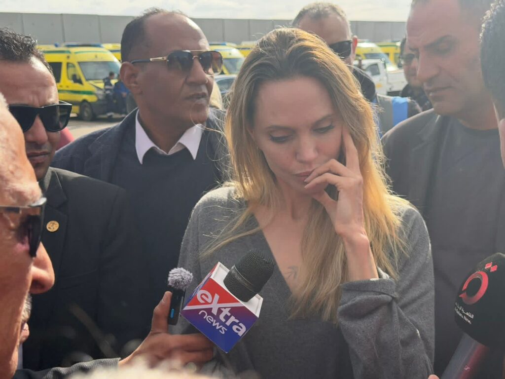 βίντεο-η-αντζελίνα-τζολί-επισκέφθηκε-1419638