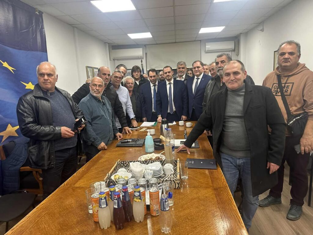 αναστέλλεται-η-απεργία-των-λαϊκών-αγο-1421306