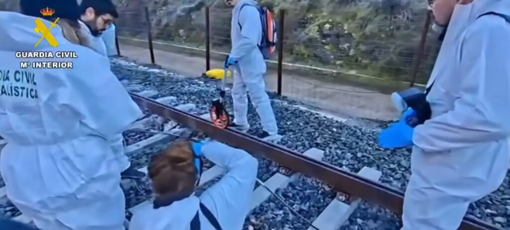 κενό-στις-ράγες-η-εκδοχή-για-την-σιδη-1426120