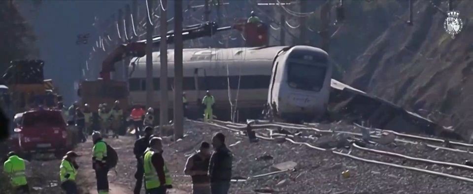 ισπανία-στους-43-οι-νεκροί-του-σιδηροδρ-1426957