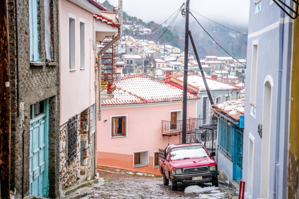 ερημώνει-η-λέσβος-χωριά-μένουν-χωρί-1430906