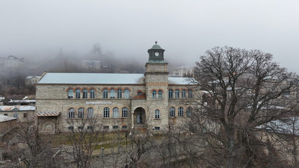 νυμφαίο-το-πετρόχτιστο-όνειρο-διαμάν-1428405