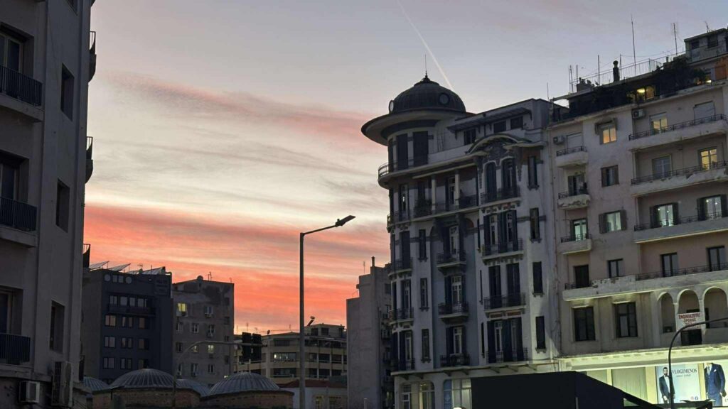 εικονες-ο-ροζ-ουρανός-του-ιανουαρίου-1423596