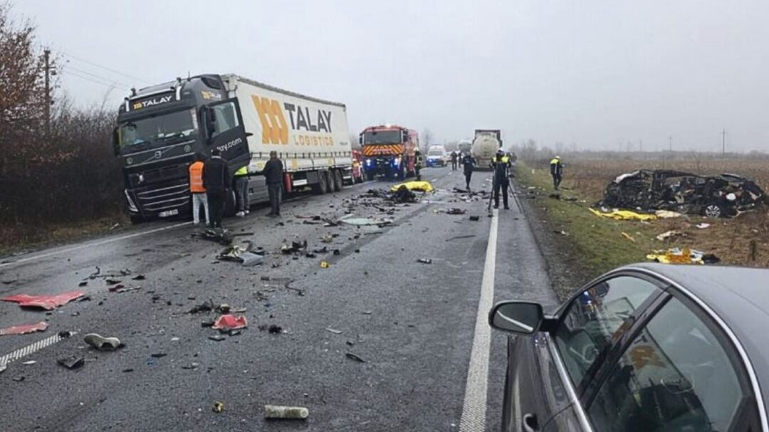 θλίψη-σε-όλη-τη-χώρα-για-το-πολύνεκρο-τρ-1429535