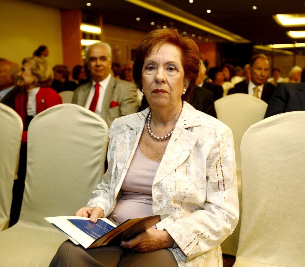 έφυγε-από-τη-ζωή-η-πρώτη-γυναίκα-πρόεδρ-1436124