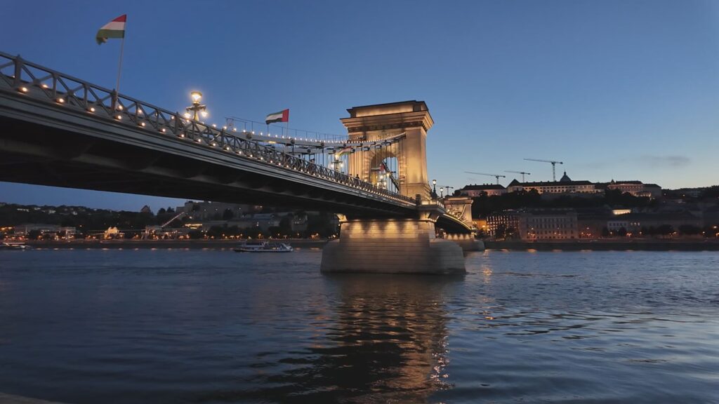 parallaxi-magazine-to-free-press-της-θεσσαλονίκης-1432020