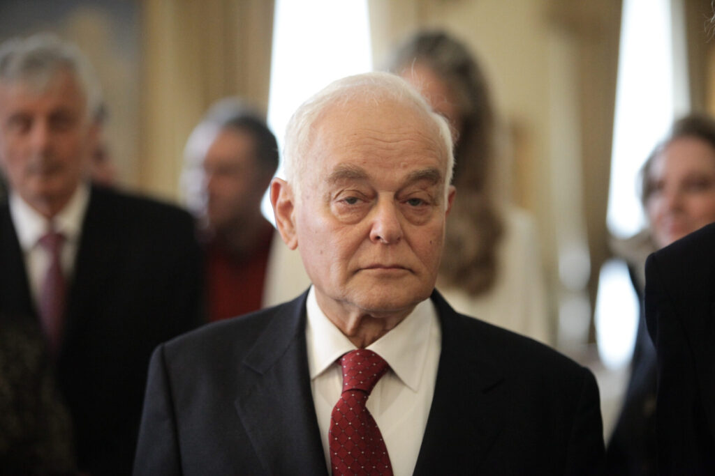 parallaxi-magazine-to-free-press-της-θεσσαλονίκης-1437533