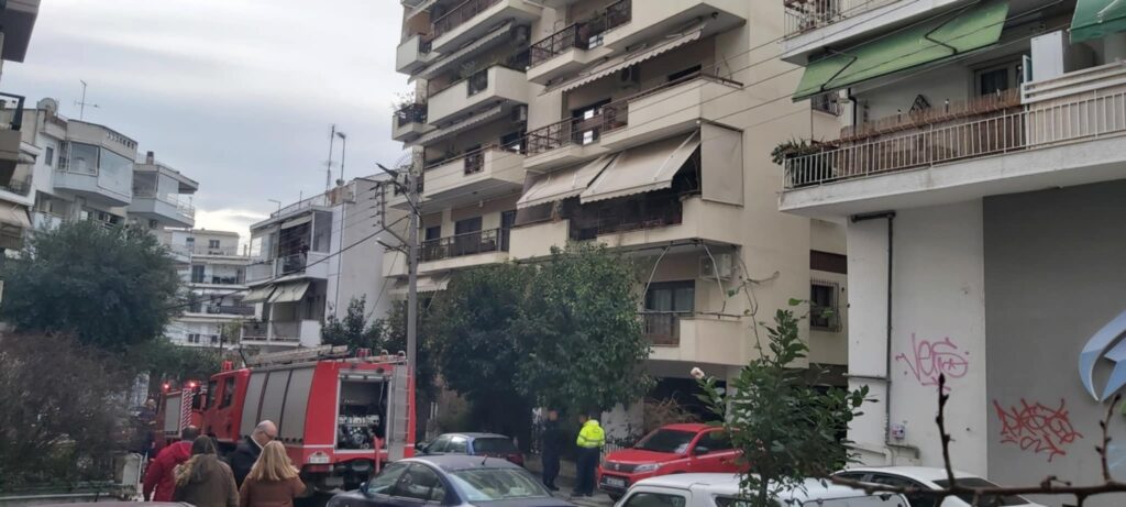 θεσσαλονίκη-φωτιά-σε-διαμέρισμα-στην-1432910