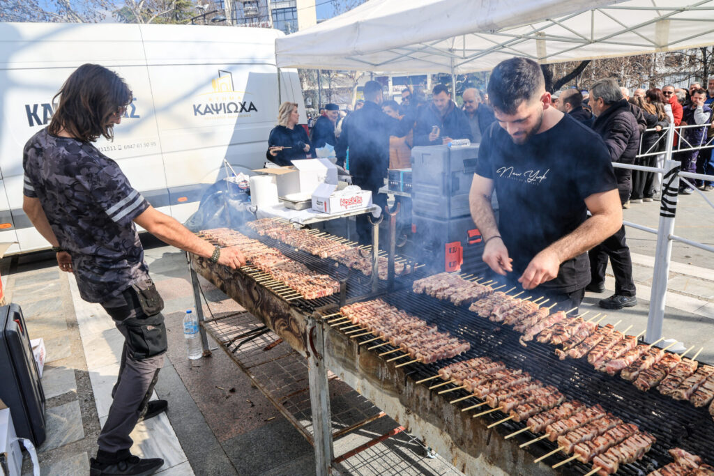 τσικνοπέμπτη-με-τι-καιρό-θα-στηθούν-οι-1433895