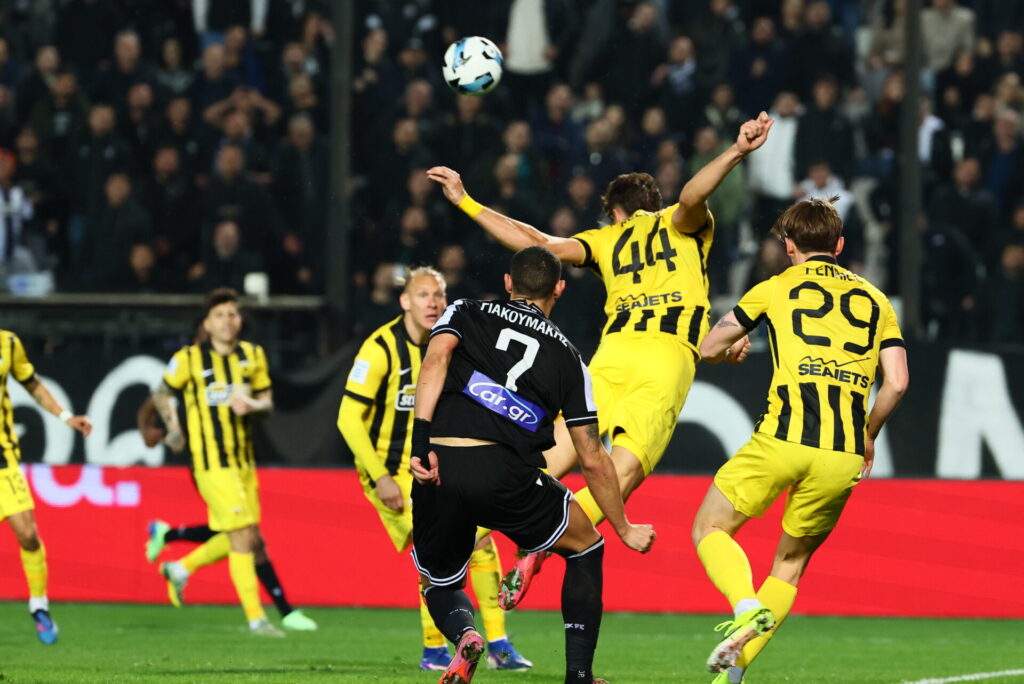 parallaxi-magazine-to-free-press-της-θεσσαλονίκης-1436199