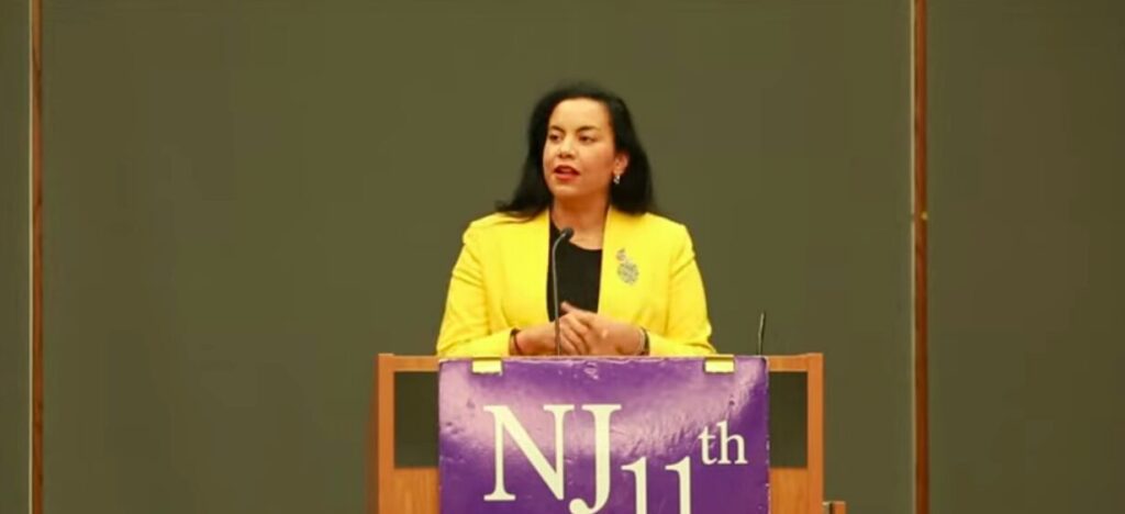 ηπα-h-προοδευτική-ακτιβίστρια-αναλίλι-1434704